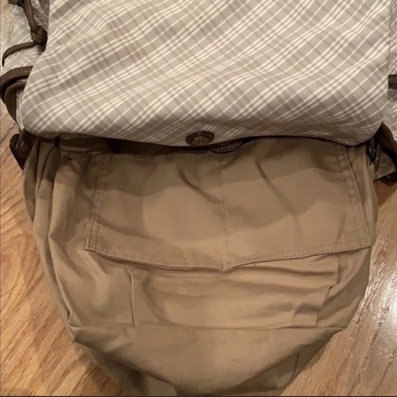 Burberry Shoulder Bag - Picture 7 of 10